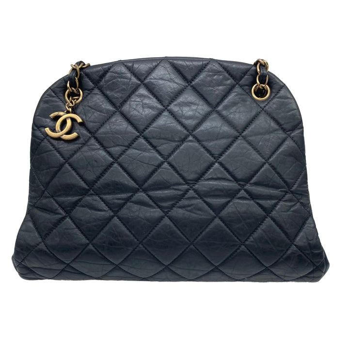 Chanel Crumpled Calfskin Tote Bag Black GHW Shell ( 16***92) CC442