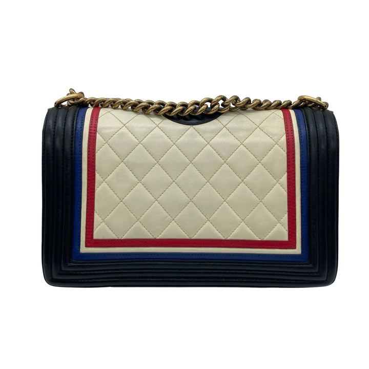 Chanel Quilted Calfskin Crest Embellished Boy Multicolor (21***51)CC409