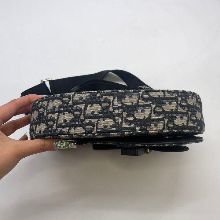 Christian Dior Oblique Saddle Messenger Bag DR220