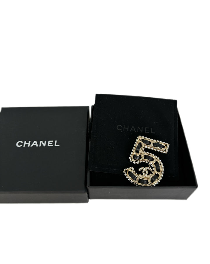 Chanel 5 Broch