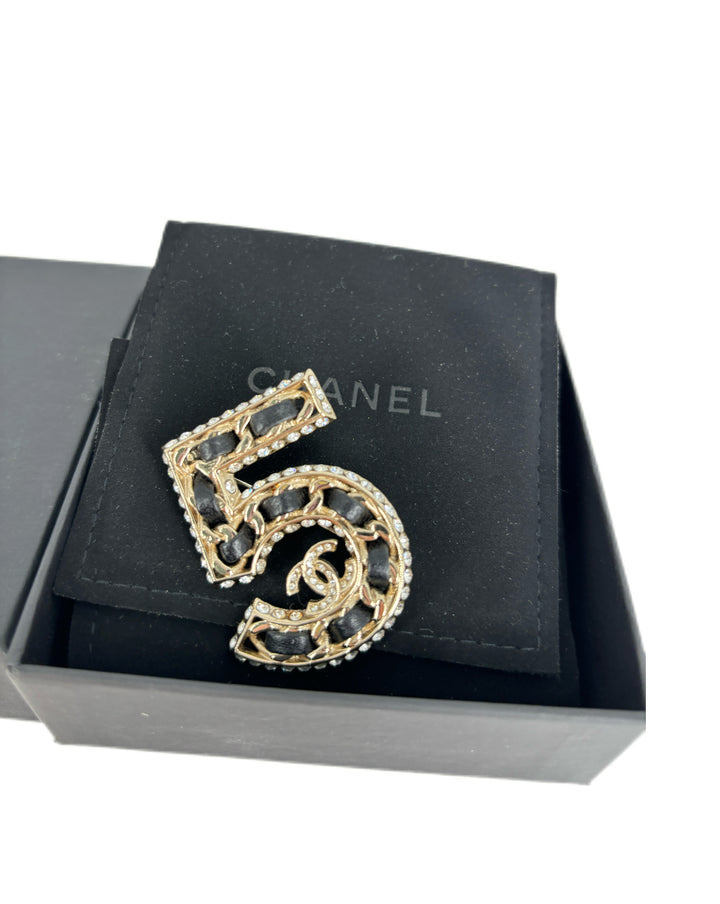 Chanel 5 Broch