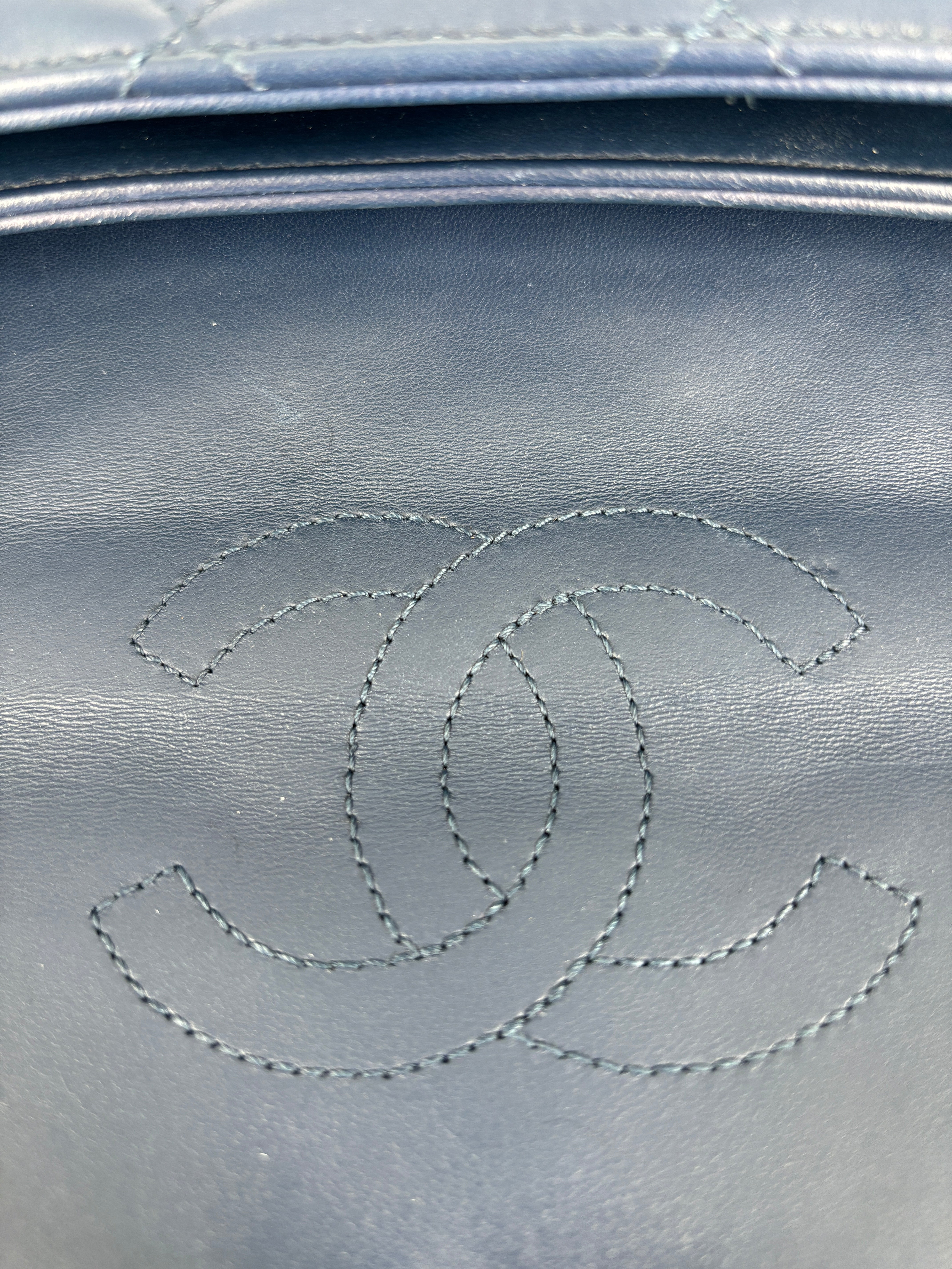 Chanel Lambskin Quilted Medium Trendy CC Flap Navy Blue