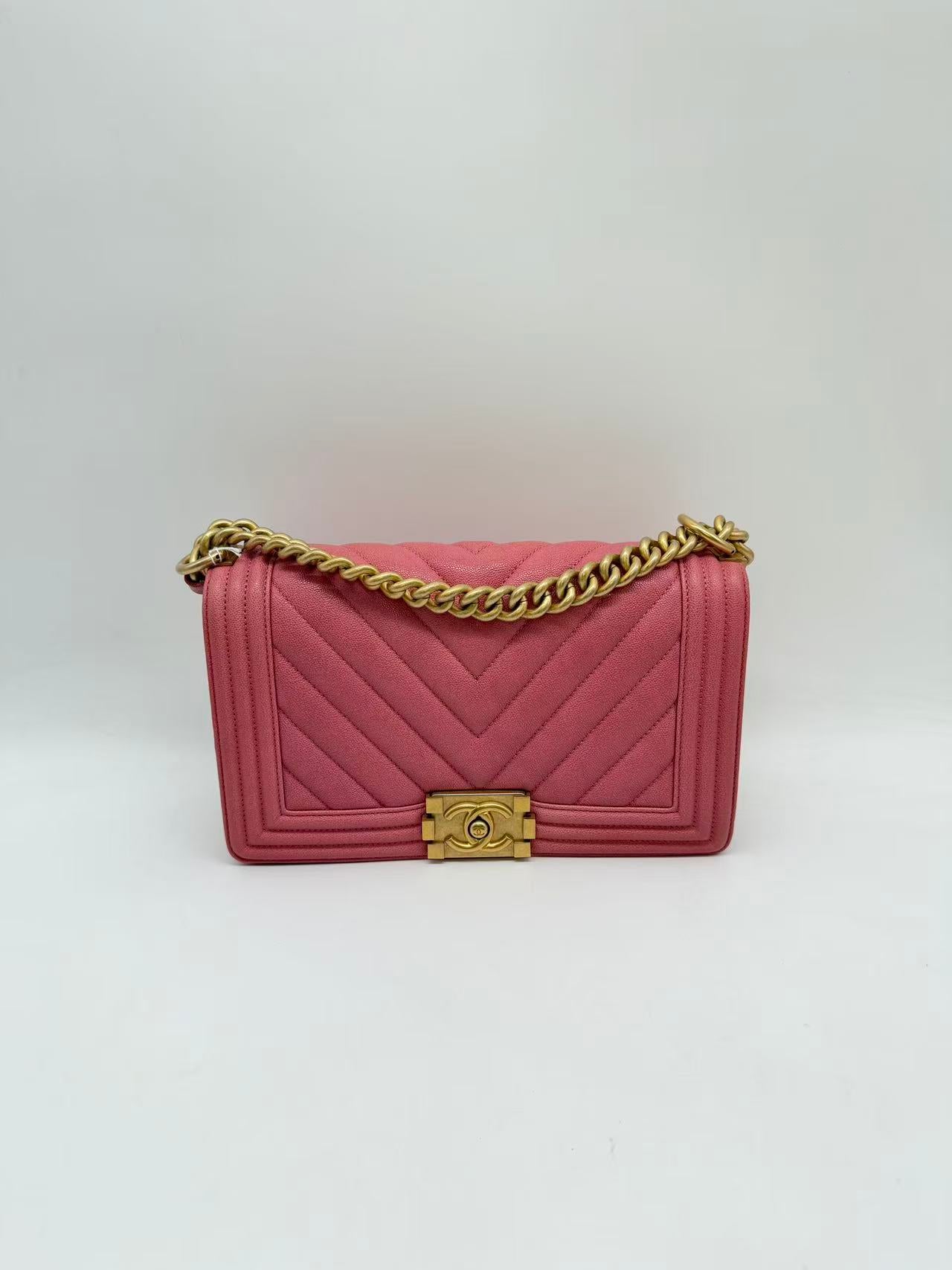 Chanel Chevron Boy Bag Medium Pink (26***41) CC785