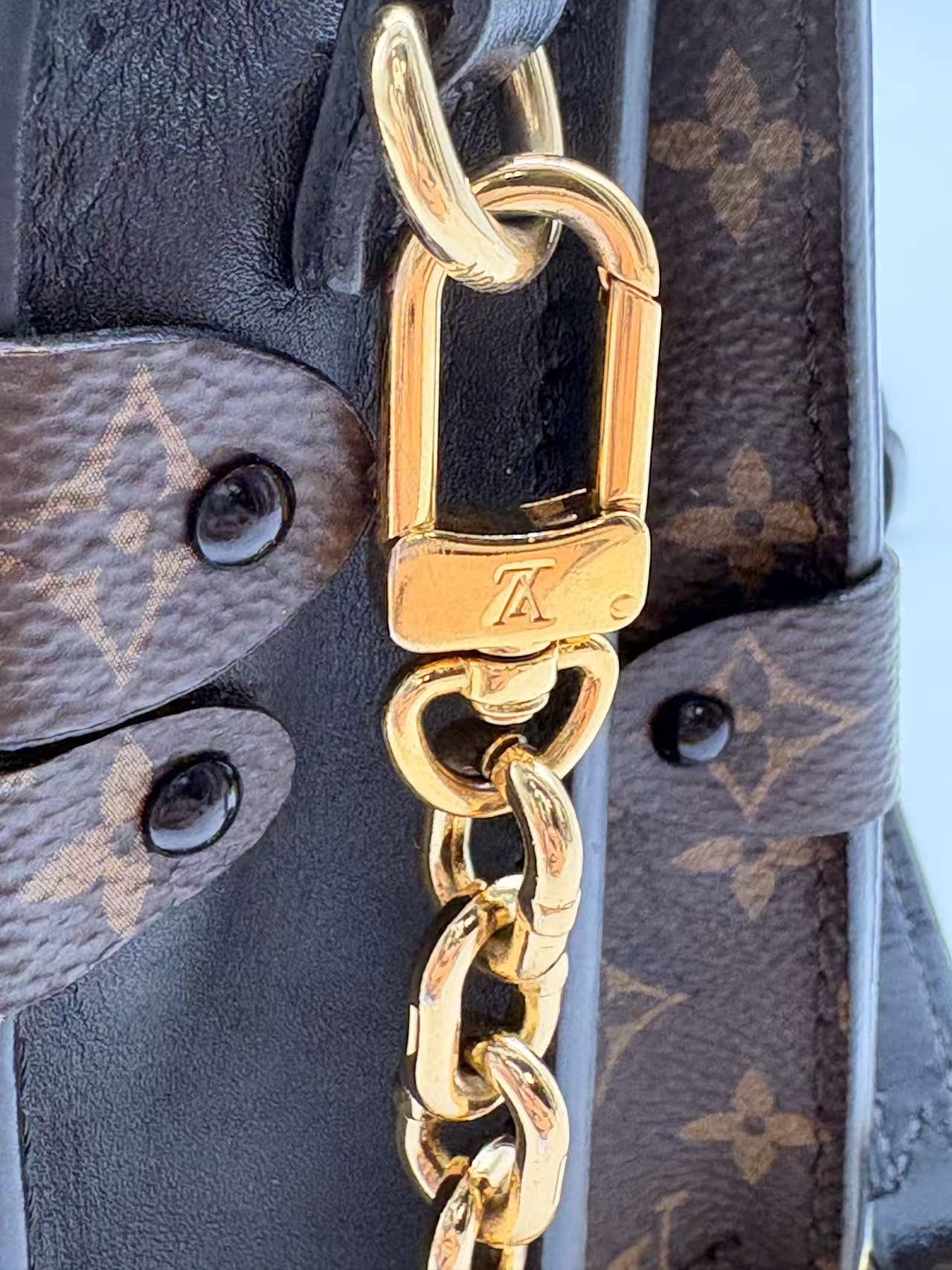 Louis Vuitton Monogram Trunk Clutch Shoulder Bag LV1310NA
