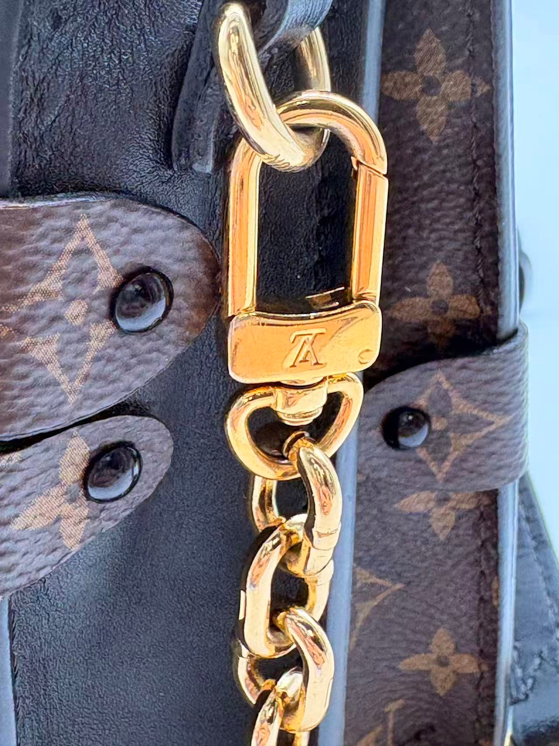 Louis Vuitton Monogram Trunk Clutch Shoulder Bag LV1310NA