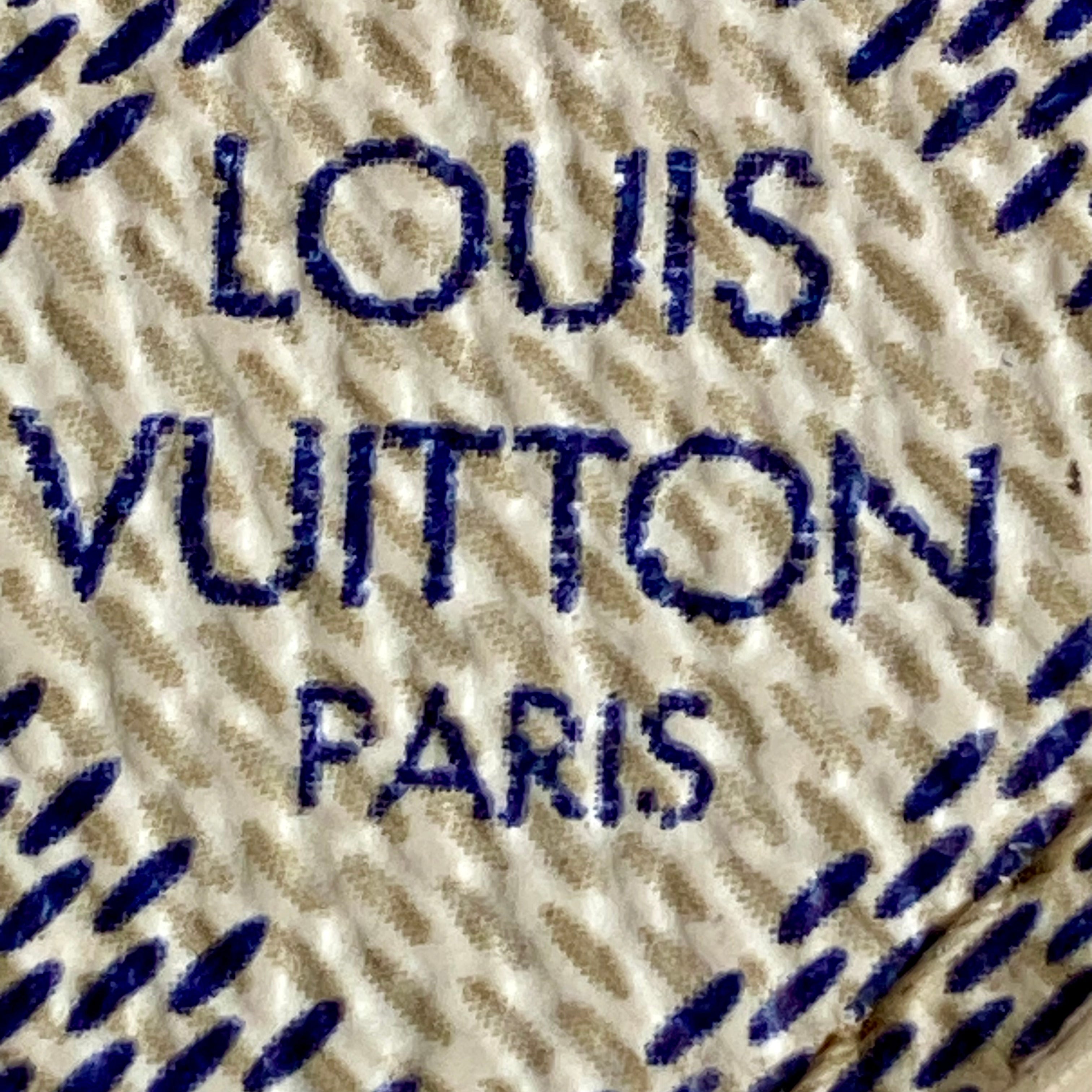 Louis Vuitton Damier Azur Wallet LV679