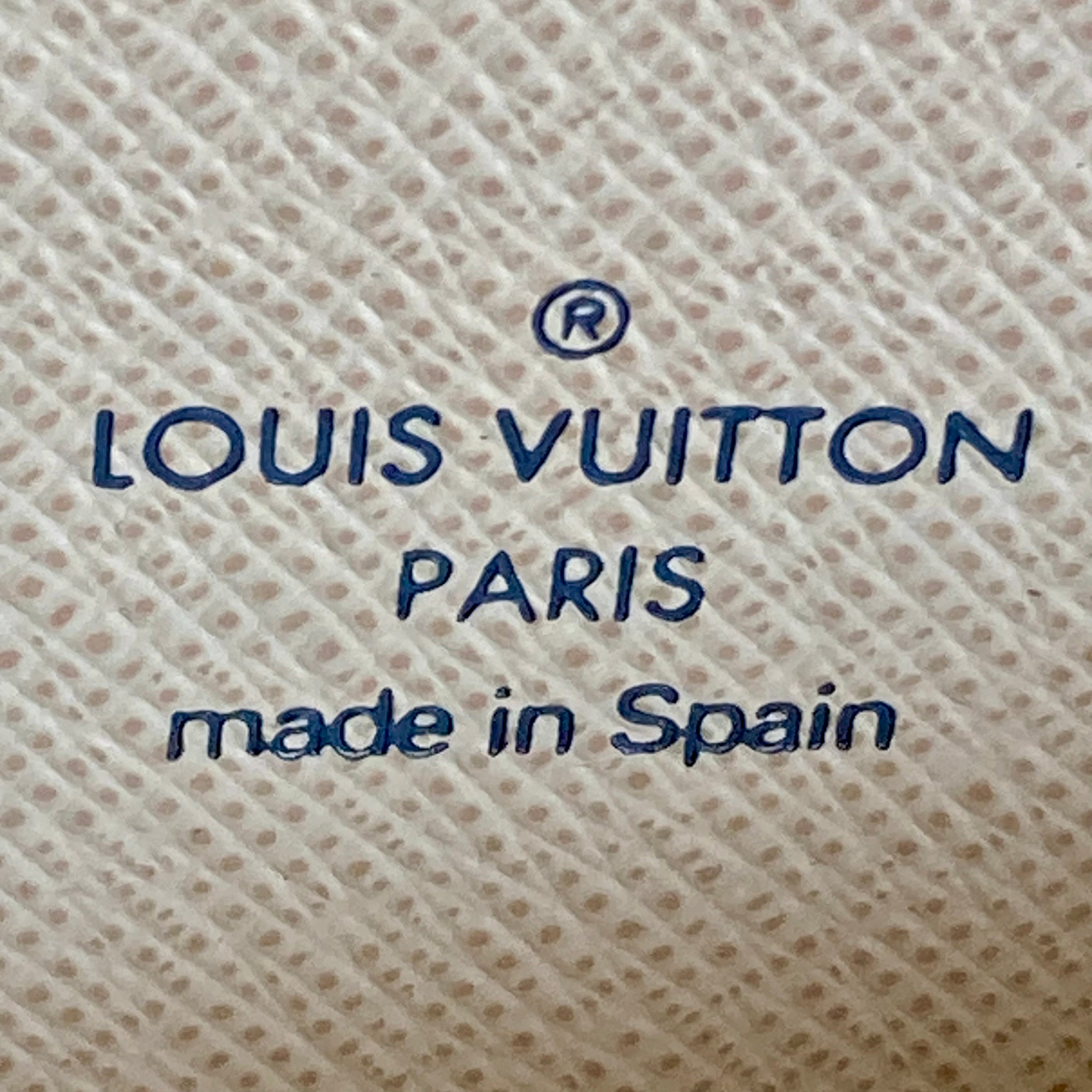 Louis Vuitton Damier Azur Wallet LV679