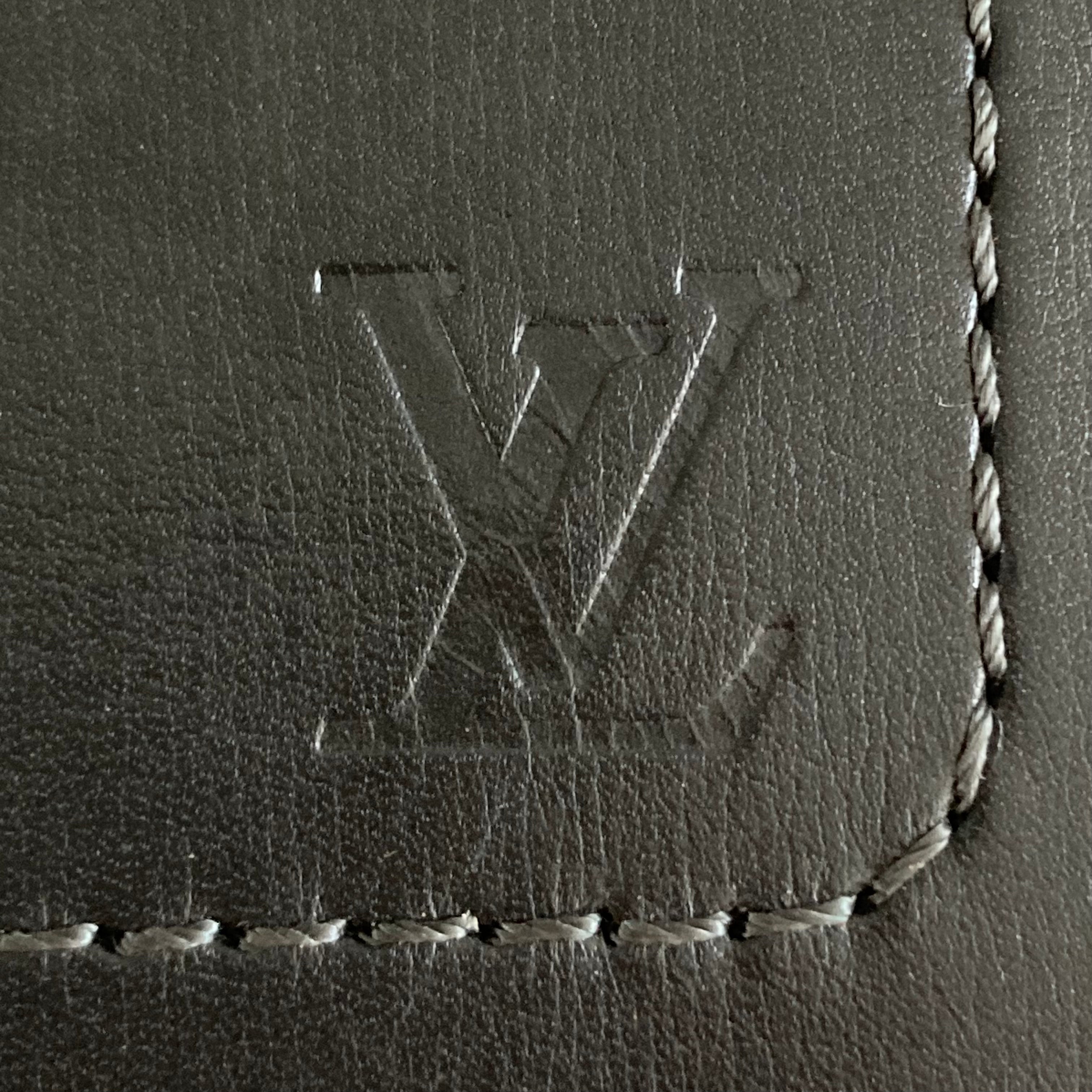 Louis Vuitton Smooth Calfskin Large Zippy Wallet