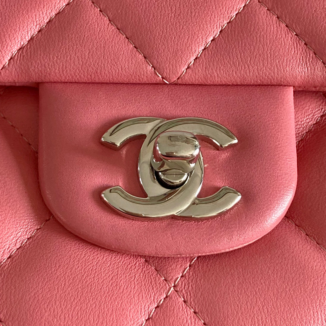 Chanel Classic Lambskin Quilted Clutch Pink (18***94)