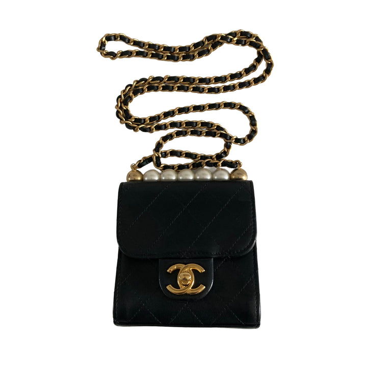 Chanel Goatskin Chic Pearls Clutch On Chain Black