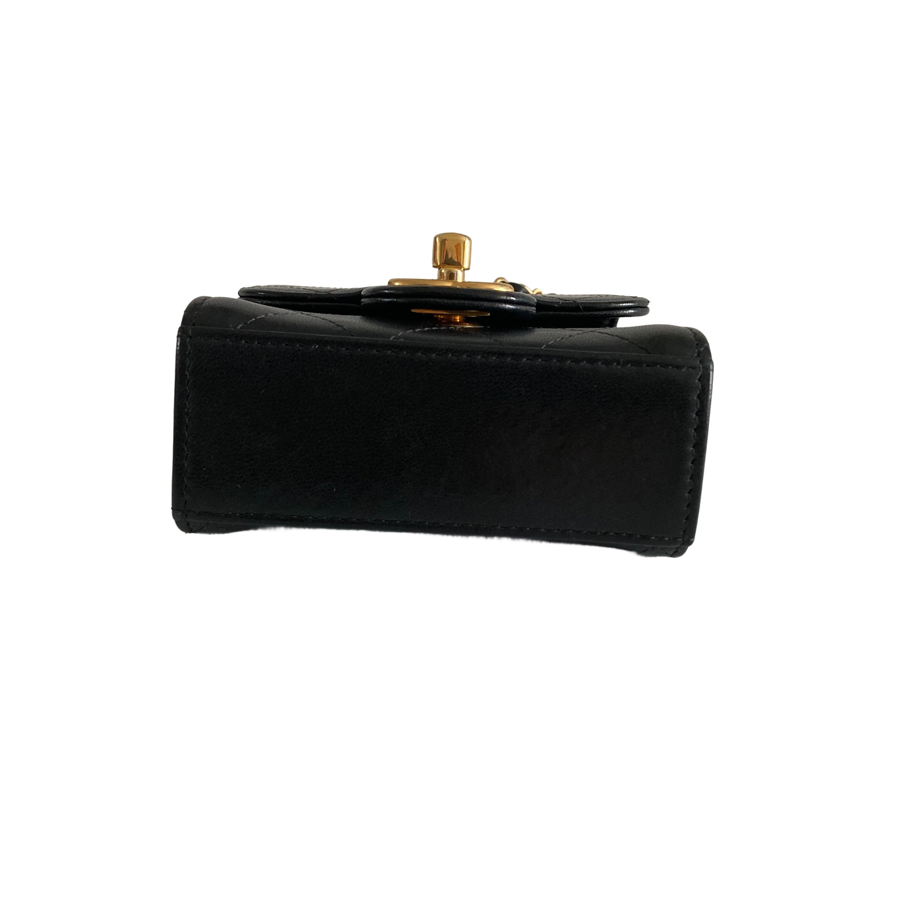 Chanel Goatskin Chic Pearls Clutch On Chain Black