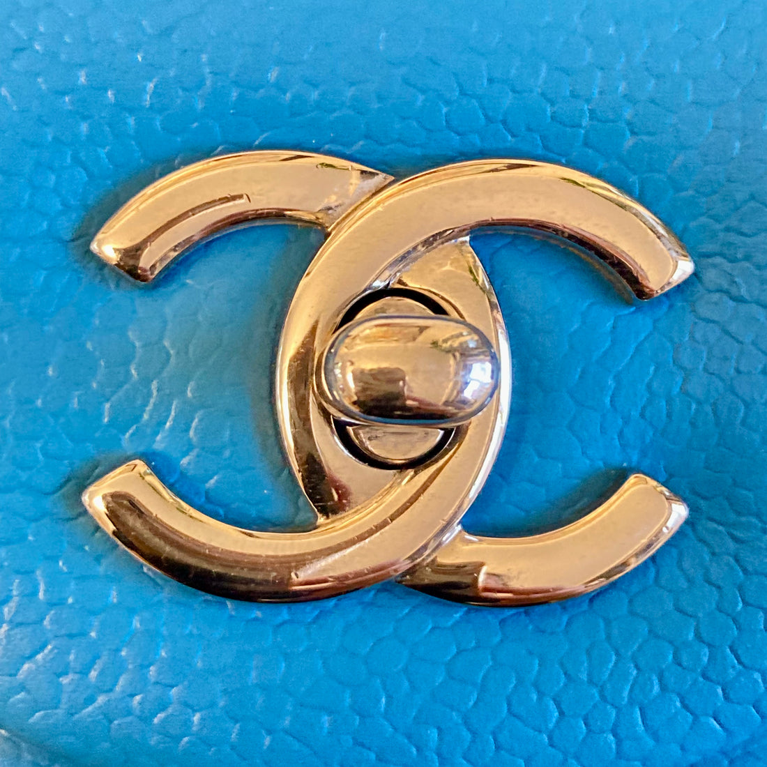 Chanel Caviar Quilted Double Flap Jumbo Blue SHW (18***62)