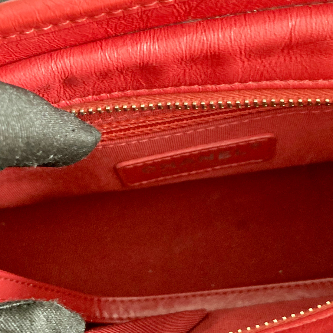 Chanel Aged Calfskin Gabrielle Hobo Small Red GHW （28***84）