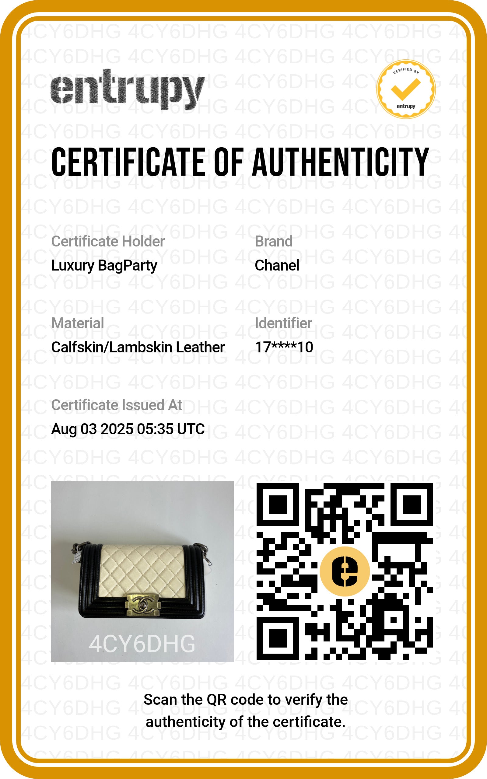 Chanel Quilted Small Boy Black and White (17***10) w Black Card