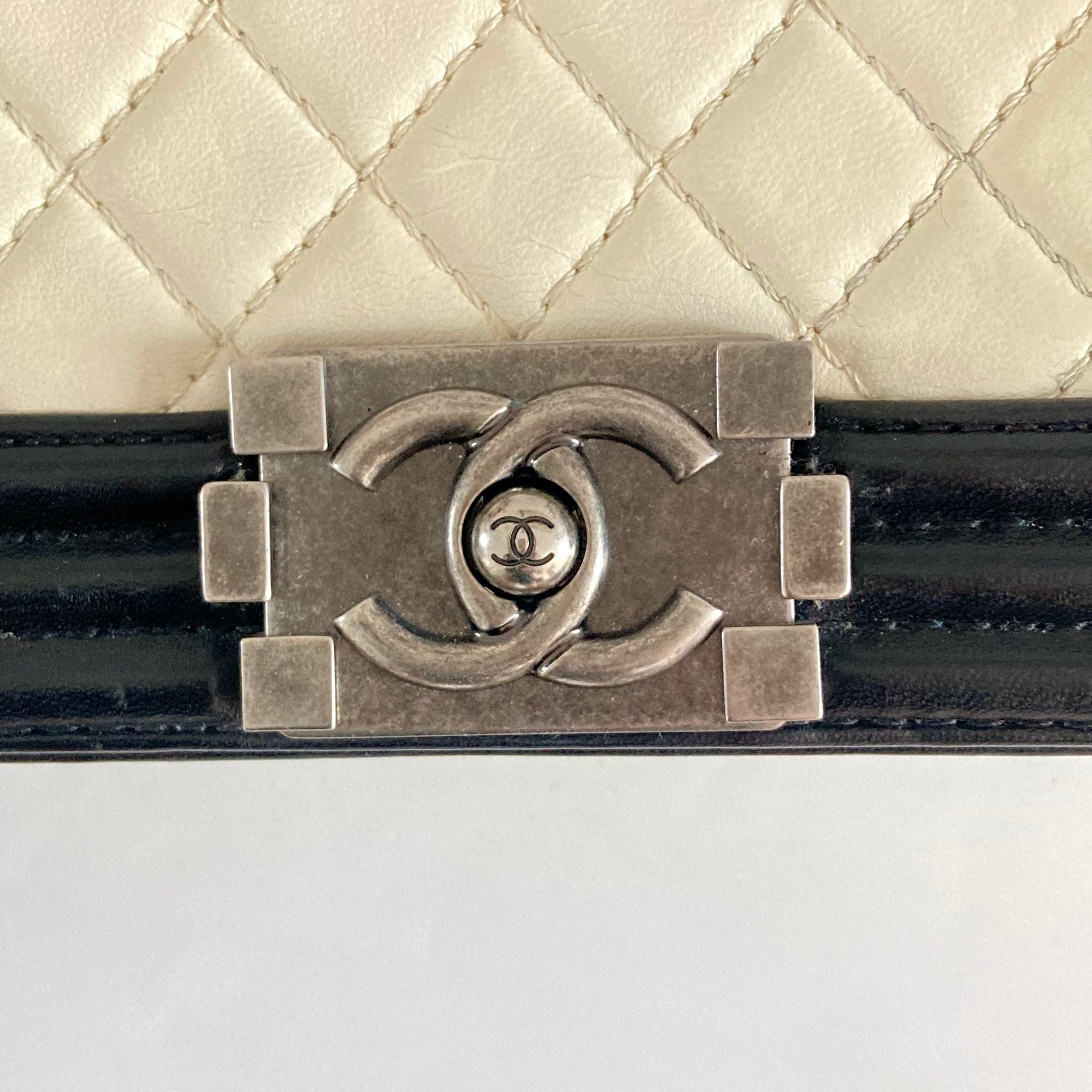 Chanel Quilted Small Boy Black and White (17***10) w Black Card