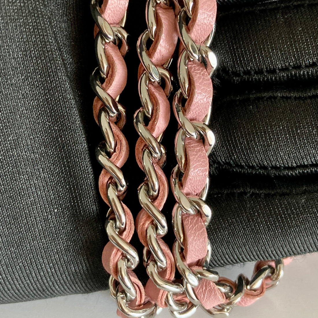 Chanel Lambskin Stitch Round Clutch With Chain Pink