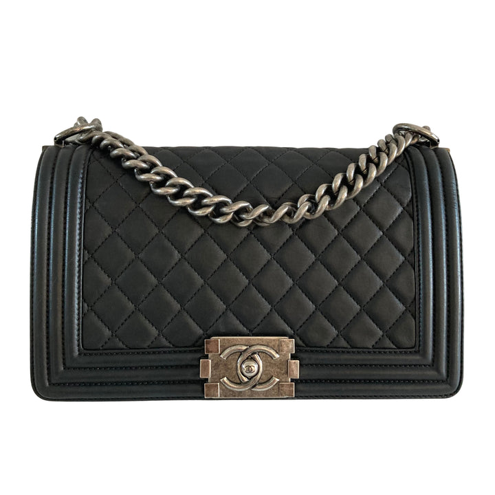 Chanel Quilted Medium Boy Black SHW (19***16)