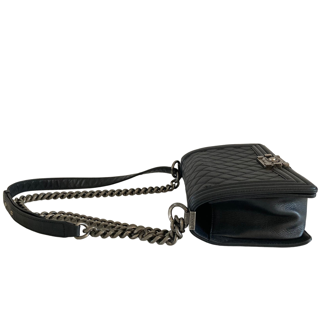 Chanel Quilted Medium Boy Black SHW (19***16)