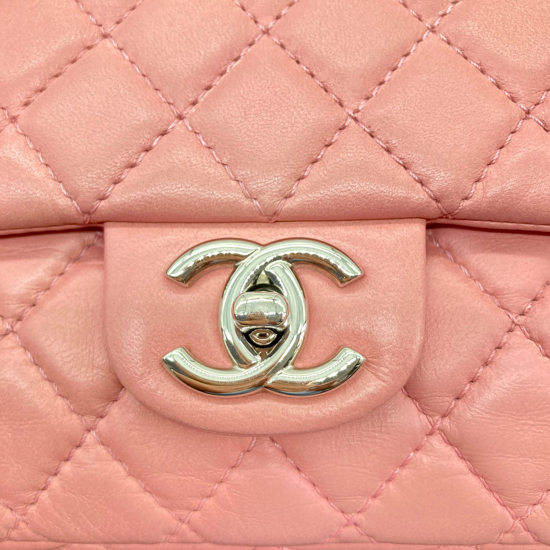 Chanel Lambskin Quilted Double Flap Small Pink (12***25)