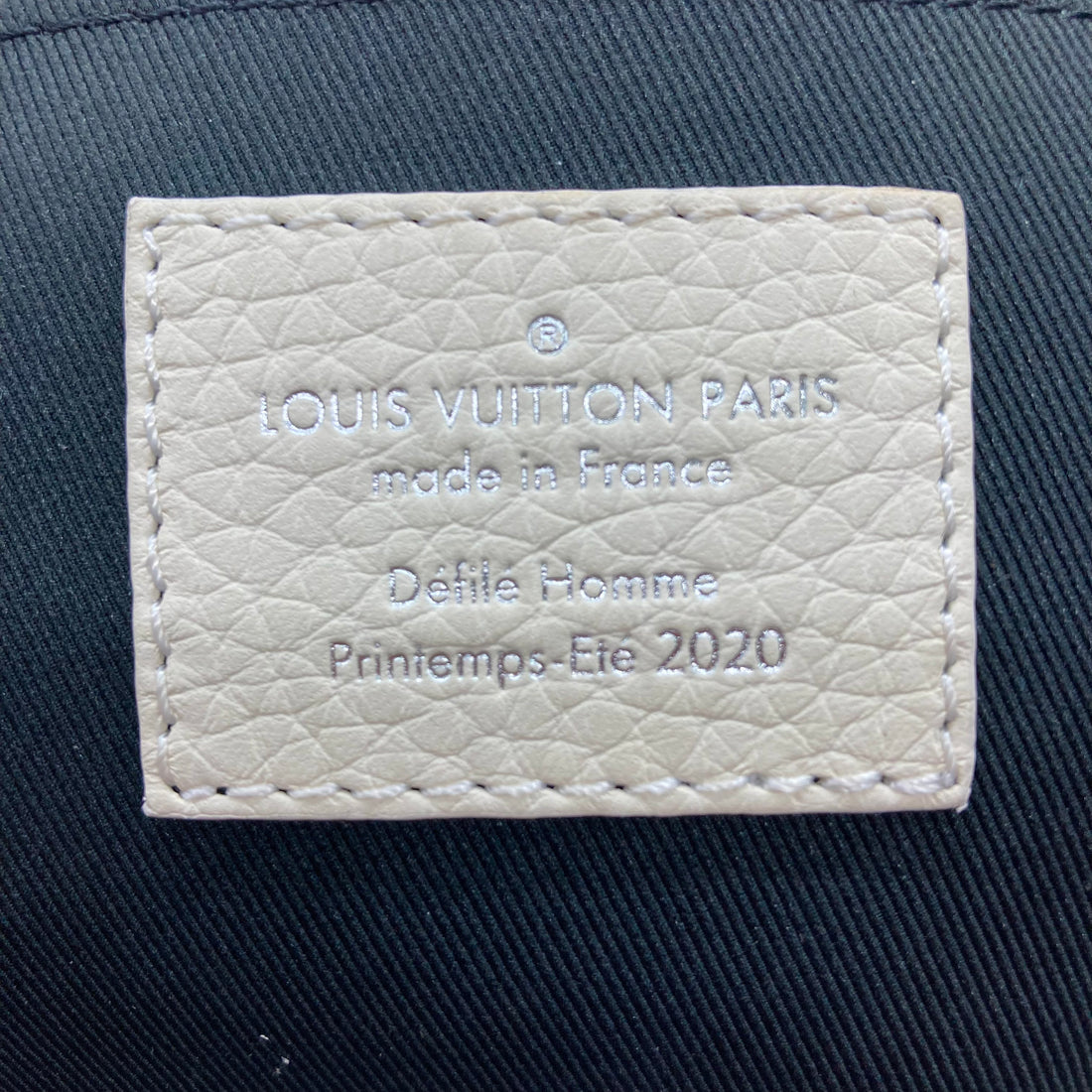 Louis Vuitton Monogram Empreinte Leather White Triangle Bag (AR4189)