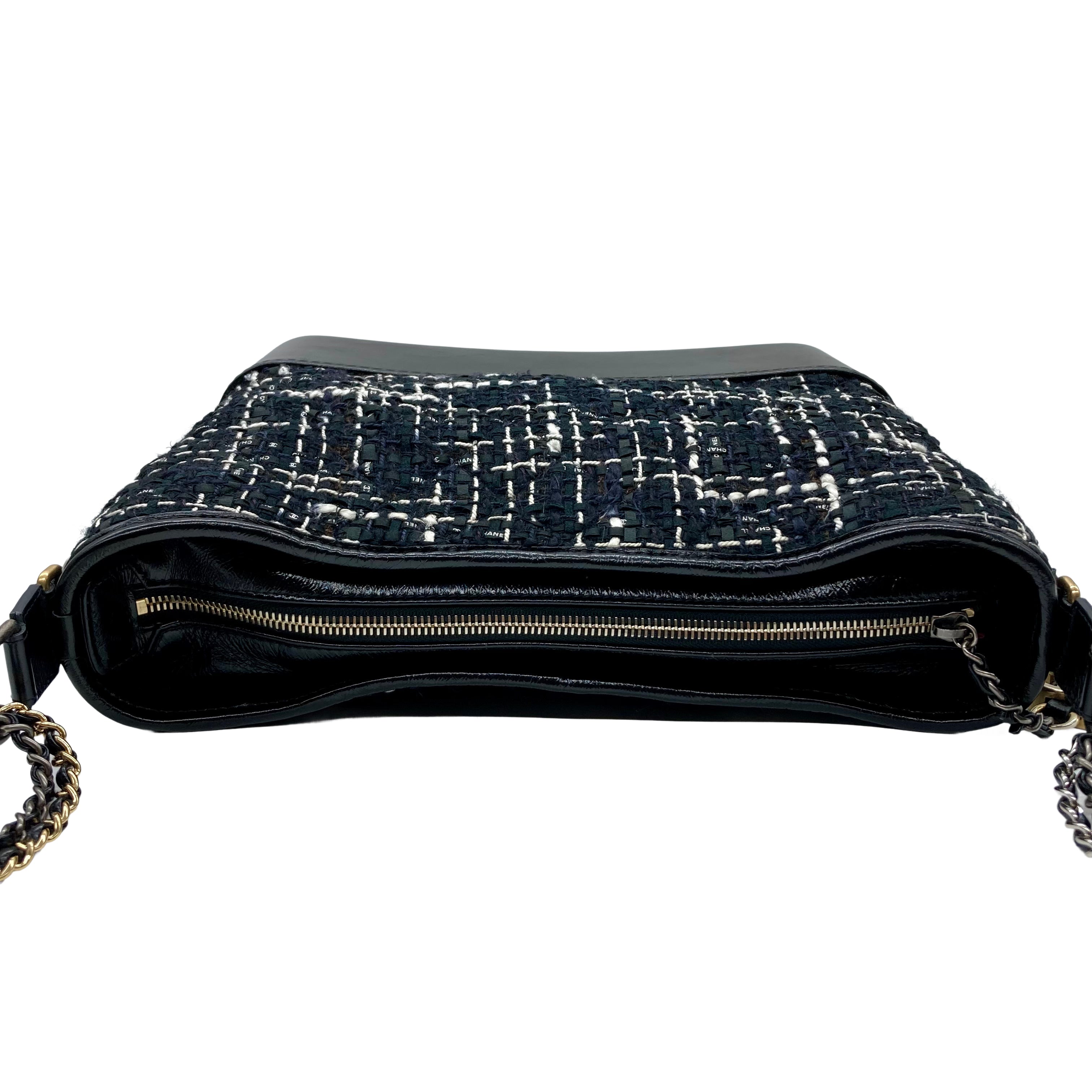 Chanel Tweed Gabrielle Medium Shoulder Bag White/Black (26***05) CC374