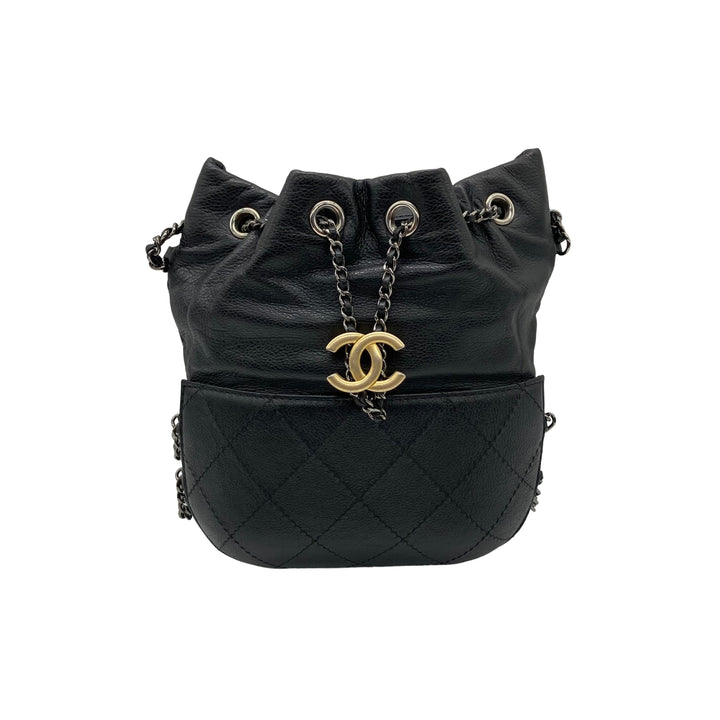 Chanel Quilted Leather Small Bucket Gabrielle Black (26***31)CC391