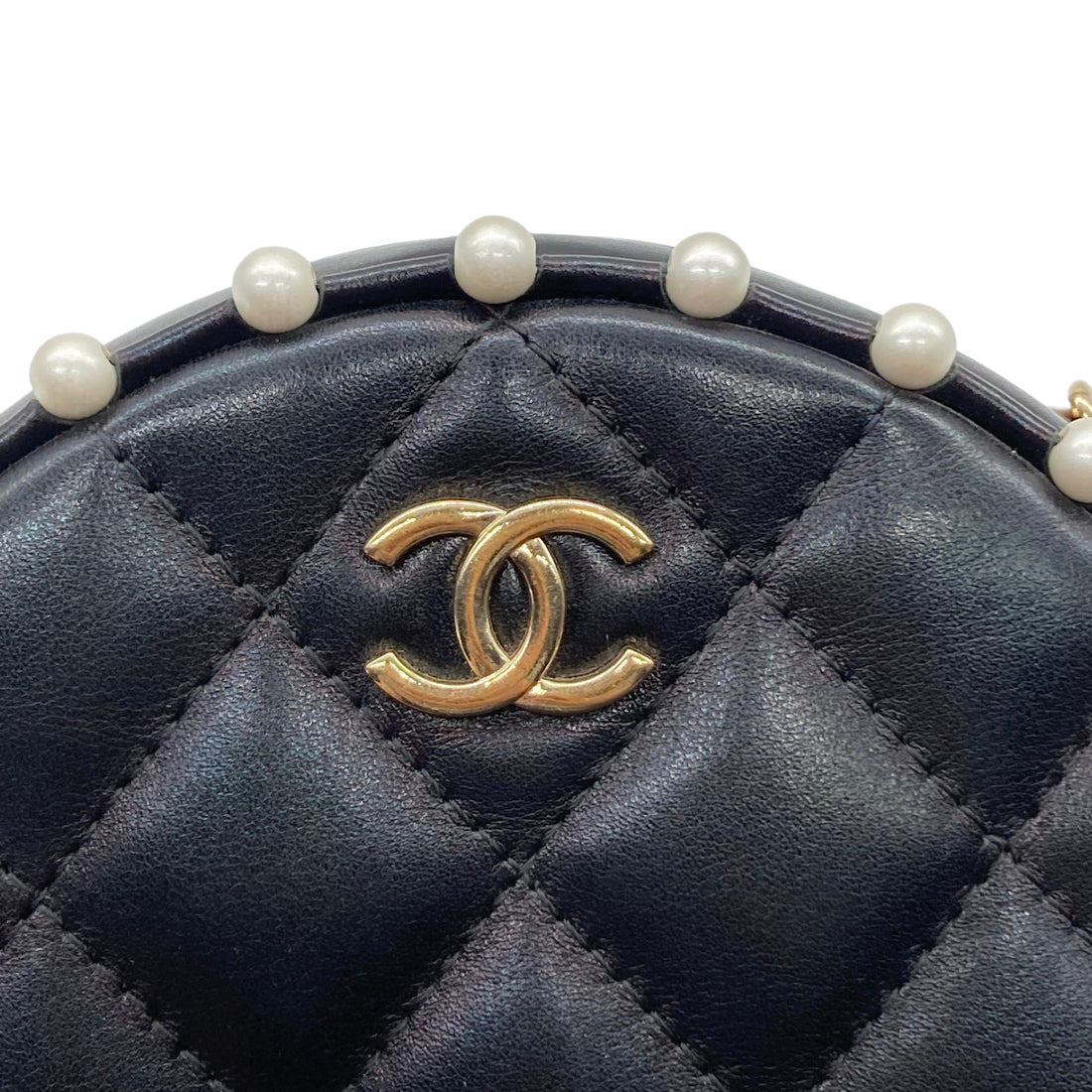 Chanel Quilted Lambskin Pearl Round Bag Black LV404