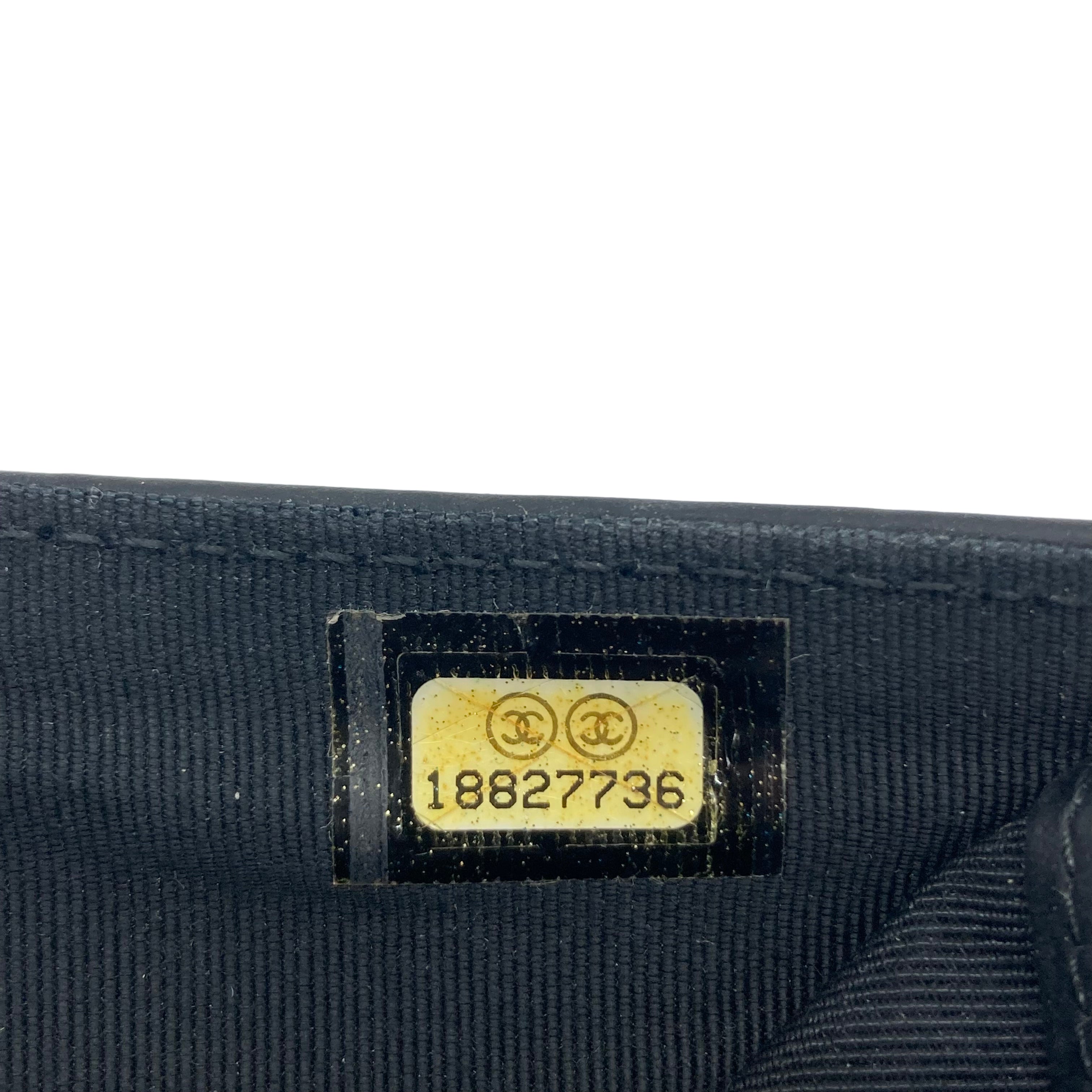 Chanel Quilted Patent Classic Long Wallet Black (18***36) cc426