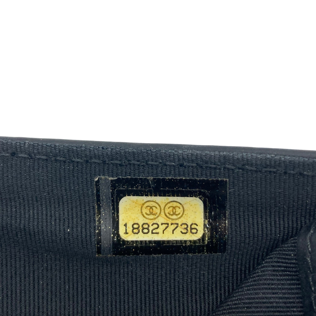 Chanel Quilted Patent Classic Long Wallet Black (18***36) cc426