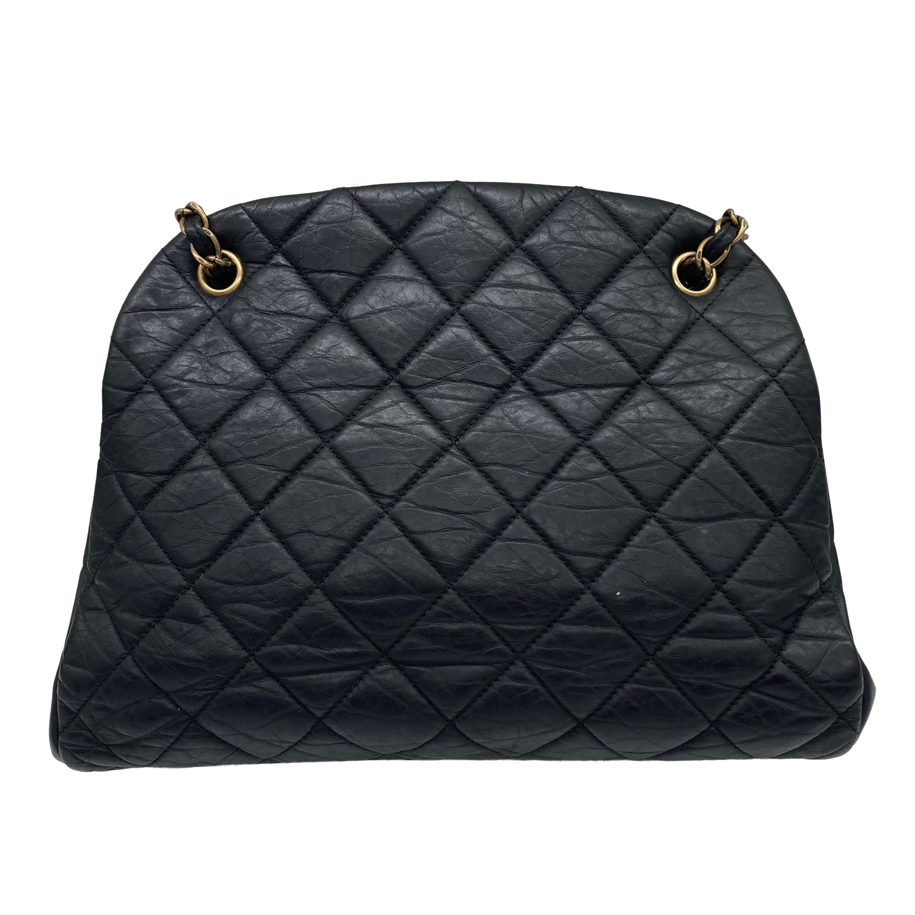 Chanel Crumpled Calfskin Tote Bag Black GHW Shell ( 16***92) CC442