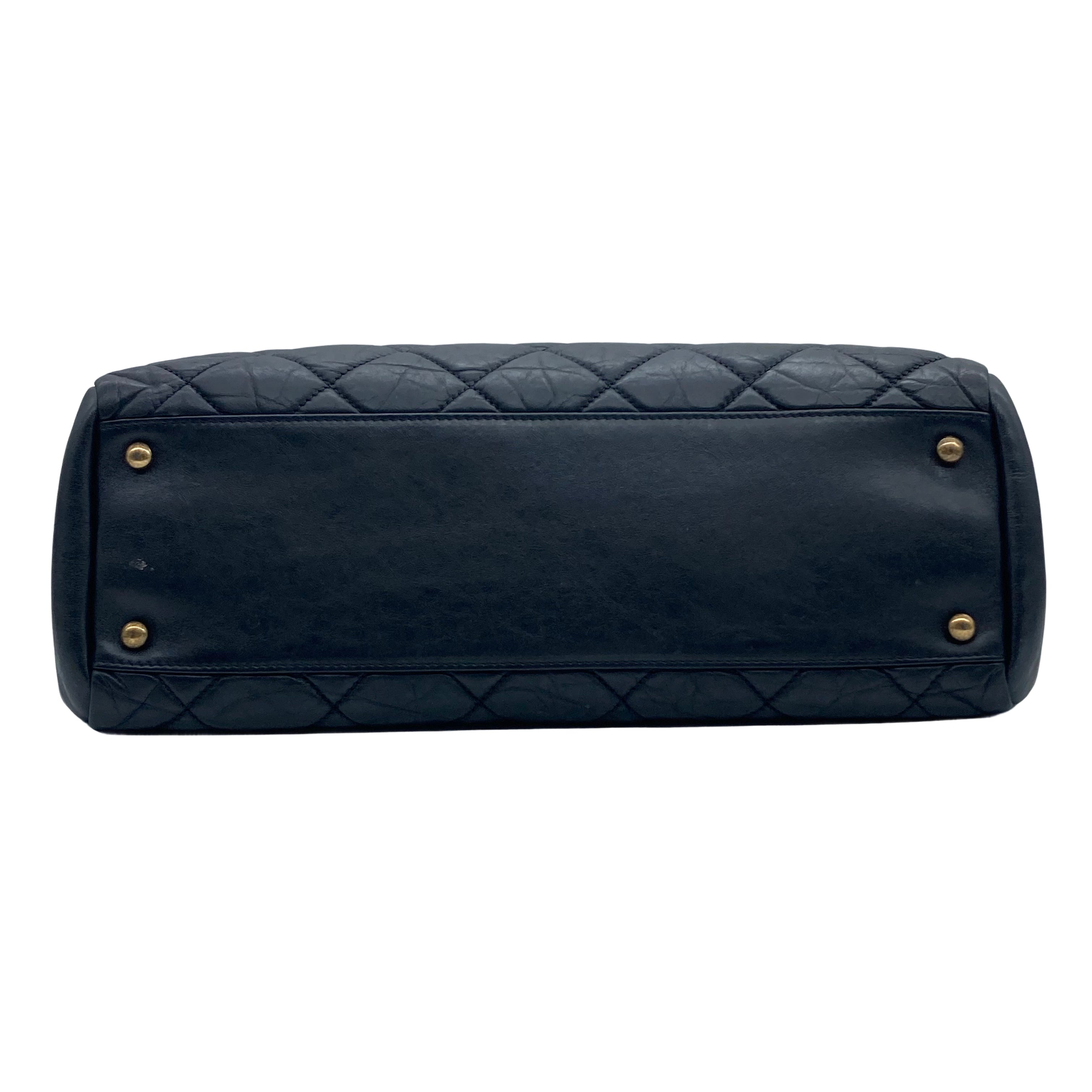 Chanel Crumpled Calfskin Tote Bag Black GHW Shell ( 16***92) CC442
