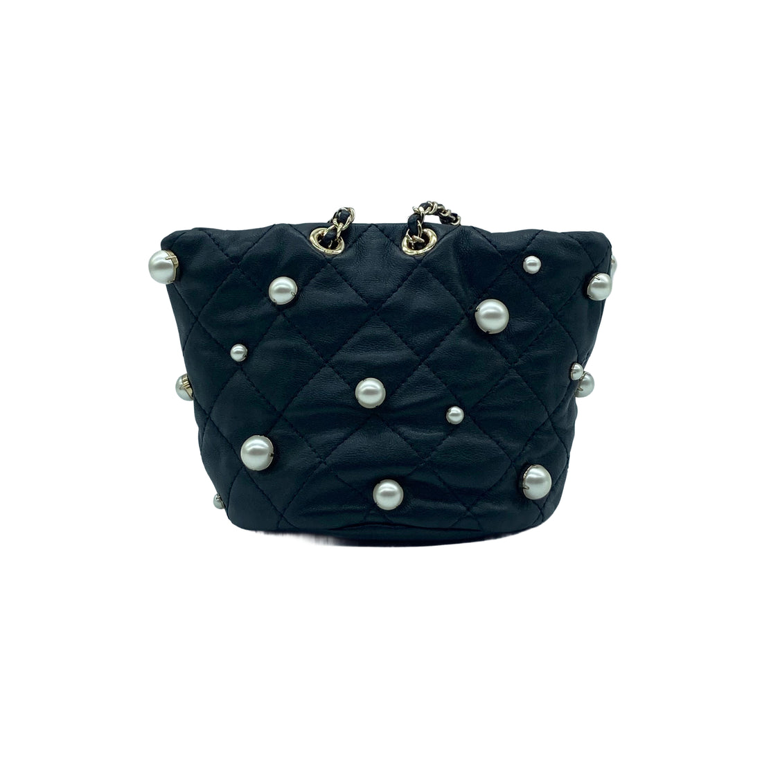 Chanel Lambskin Quilted Pearl Mini Bucket Black (31***20)cc487