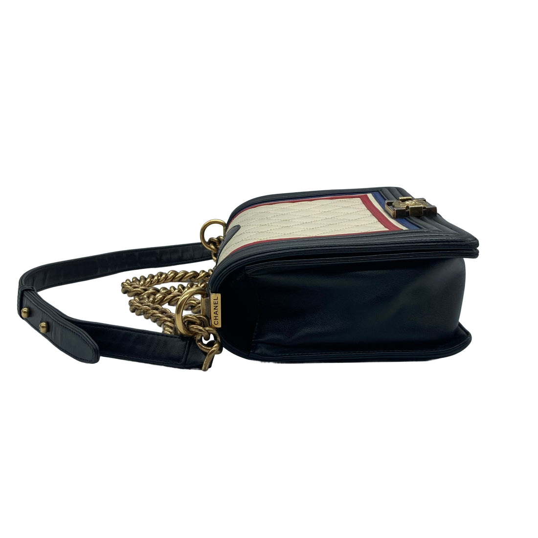 Chanel Quilted Calfskin Crest Embellished Boy Multicolor (21***51)CC409