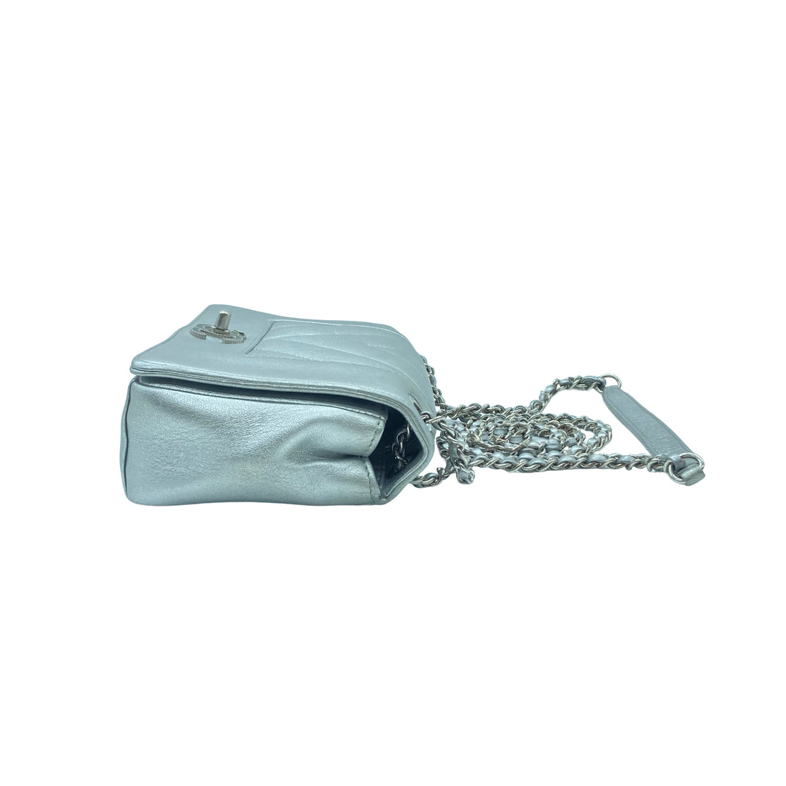 Chanel Chevron Mademoiselle Vintage Flap Shoulder Bag Silver (24***68) CC495
