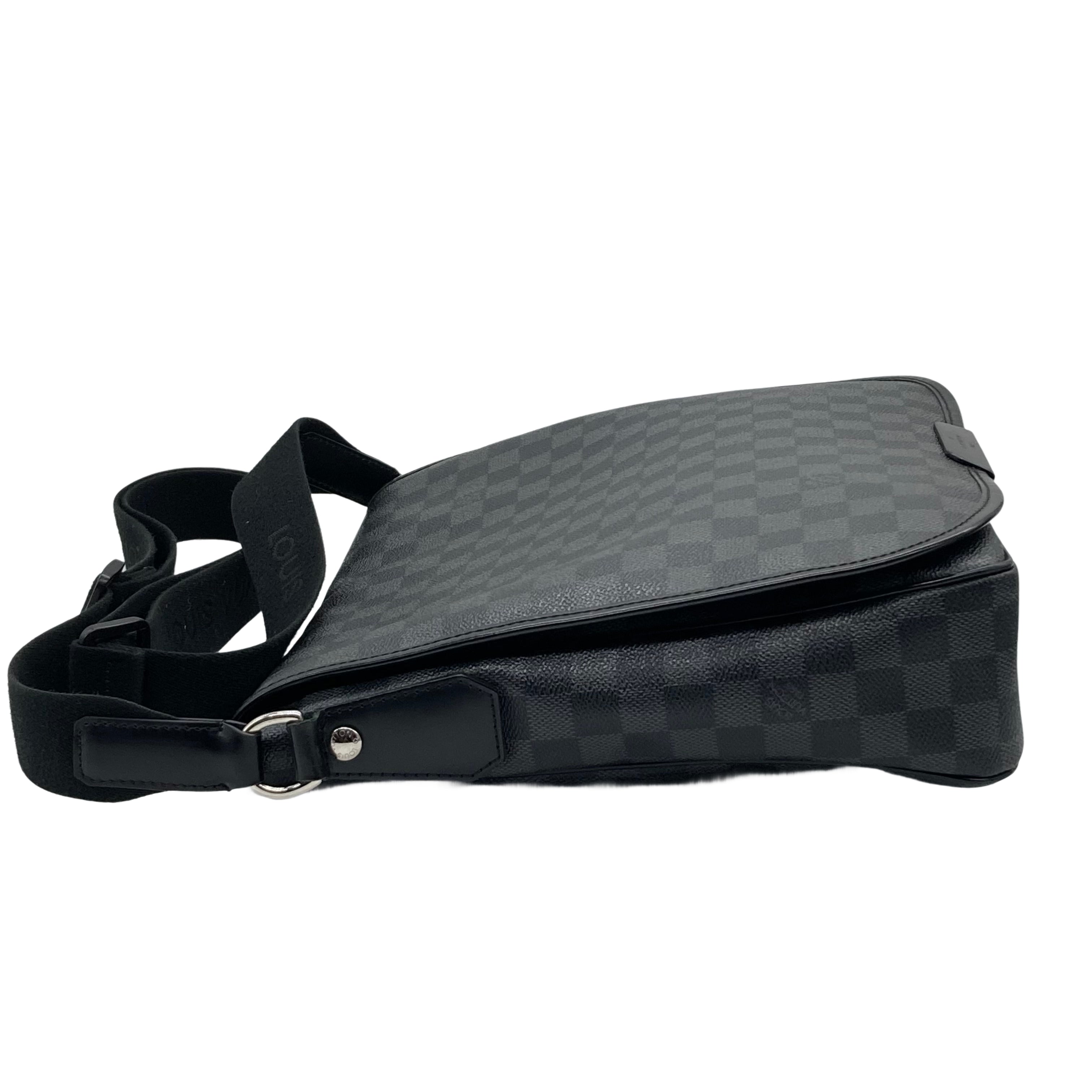 Louis Vuitton Damier Graphite Daniel Messenger Bag SP1111 LV1062