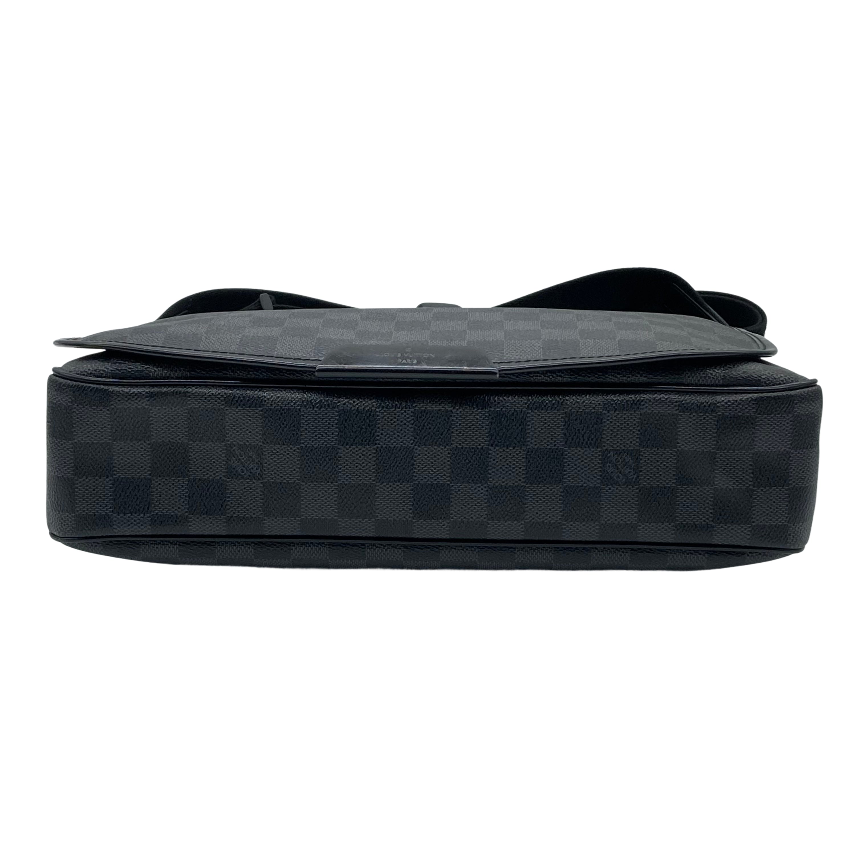Louis Vuitton Damier Graphite Daniel Messenger Bag SP1111 LV1062