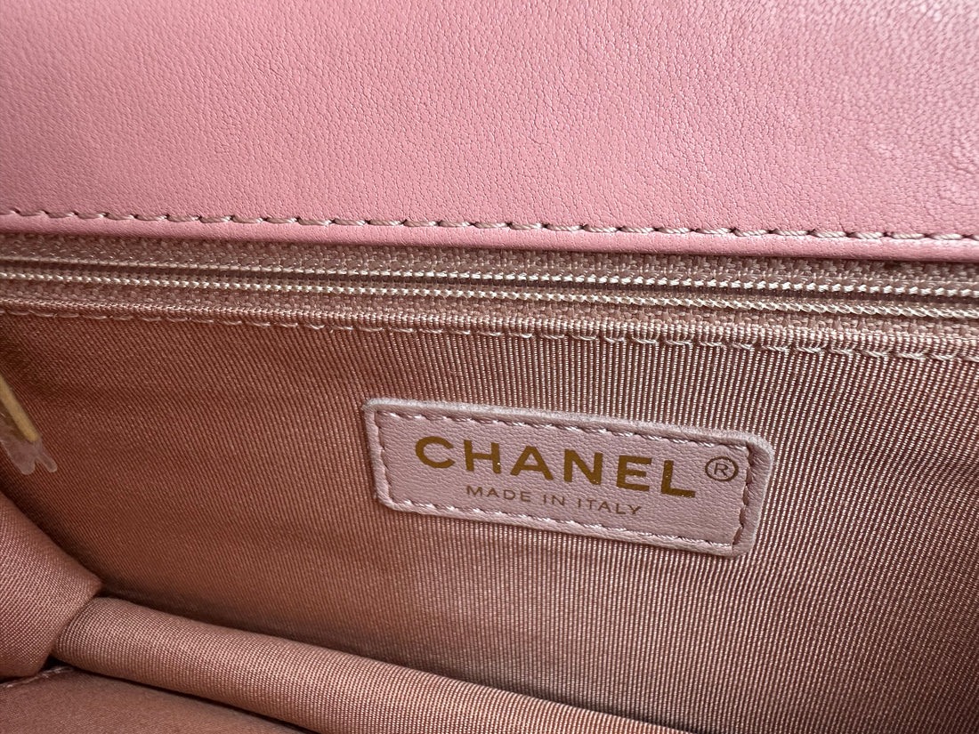 Chanel Quilted Calfskin Pearl Chain Flap Pink (27***80) CC601