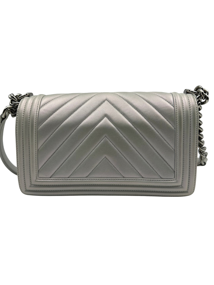 Chanel Chevron Medium Flap Boy Bag Pearl White (25***87) CC590