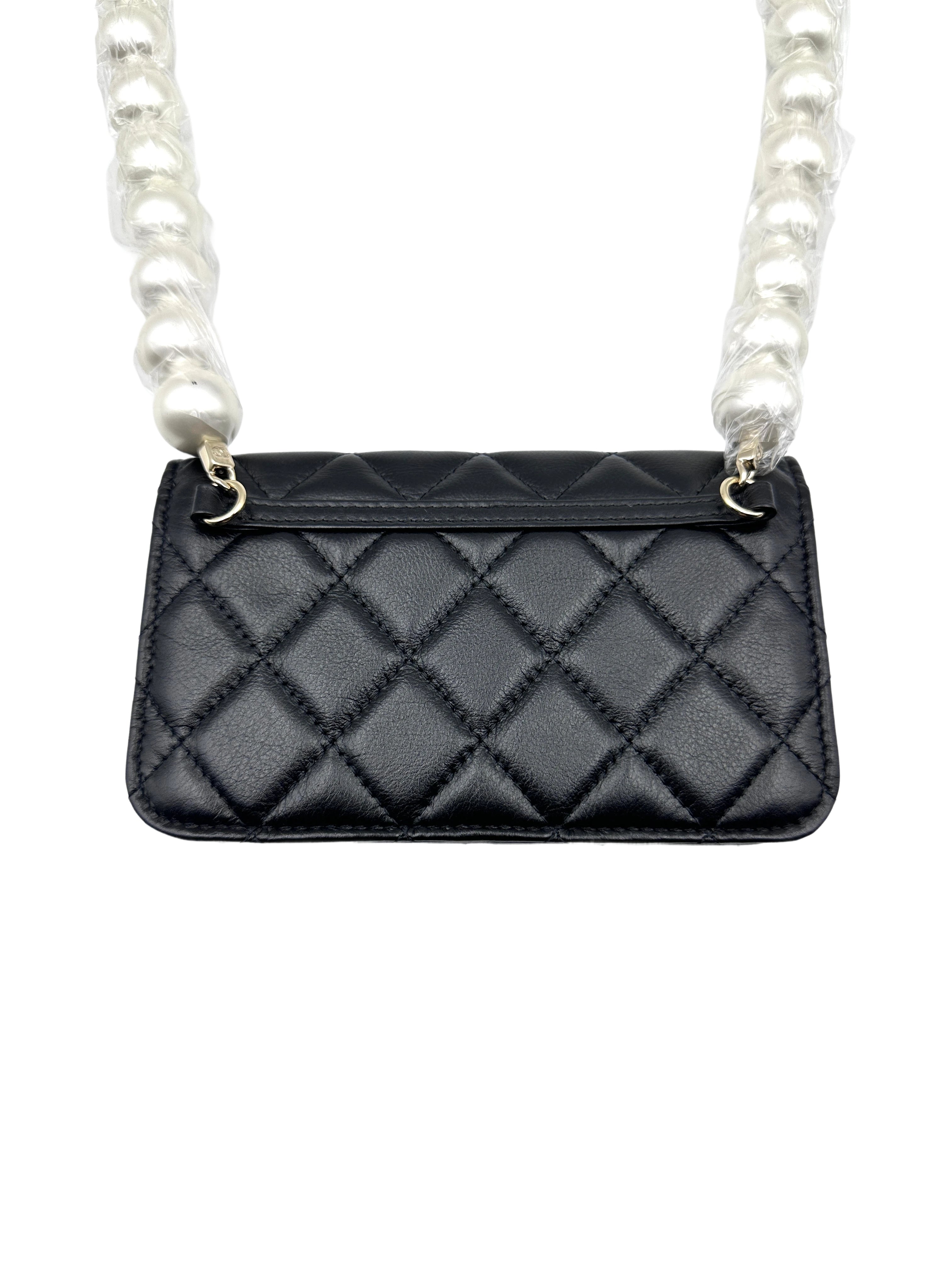 Chanel Quilted Lambskin Wallet on Pearl Chain Black (30***84) CC624