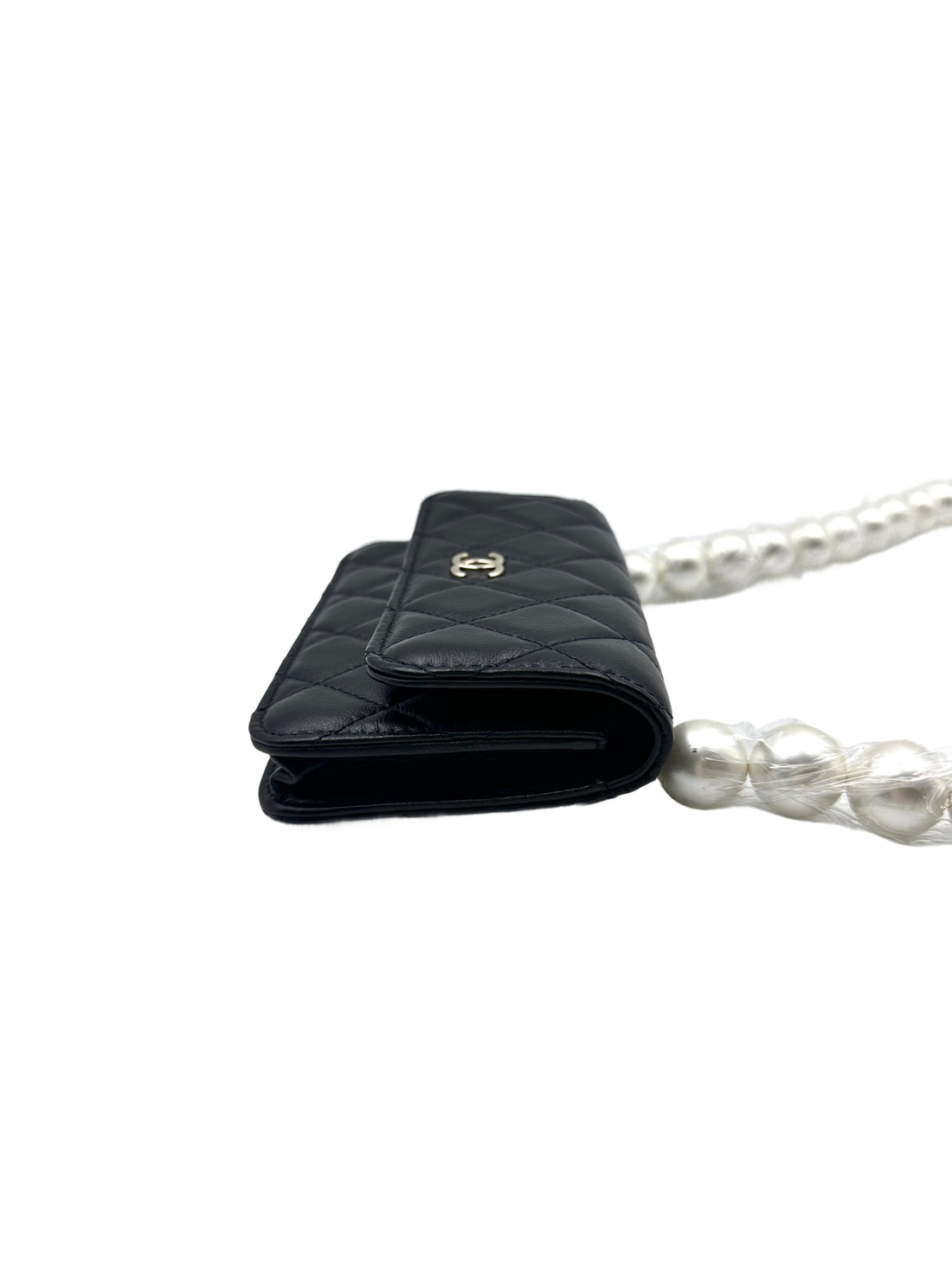 Chanel Quilted Lambskin Wallet on Pearl Chain Black (30***84) CC624