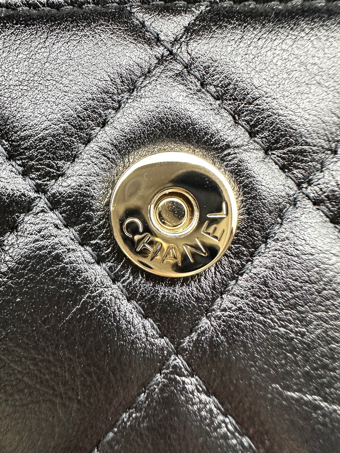 Chanel Quilted leather Pearl Chain Mini Bag Flap (30***16) cc685