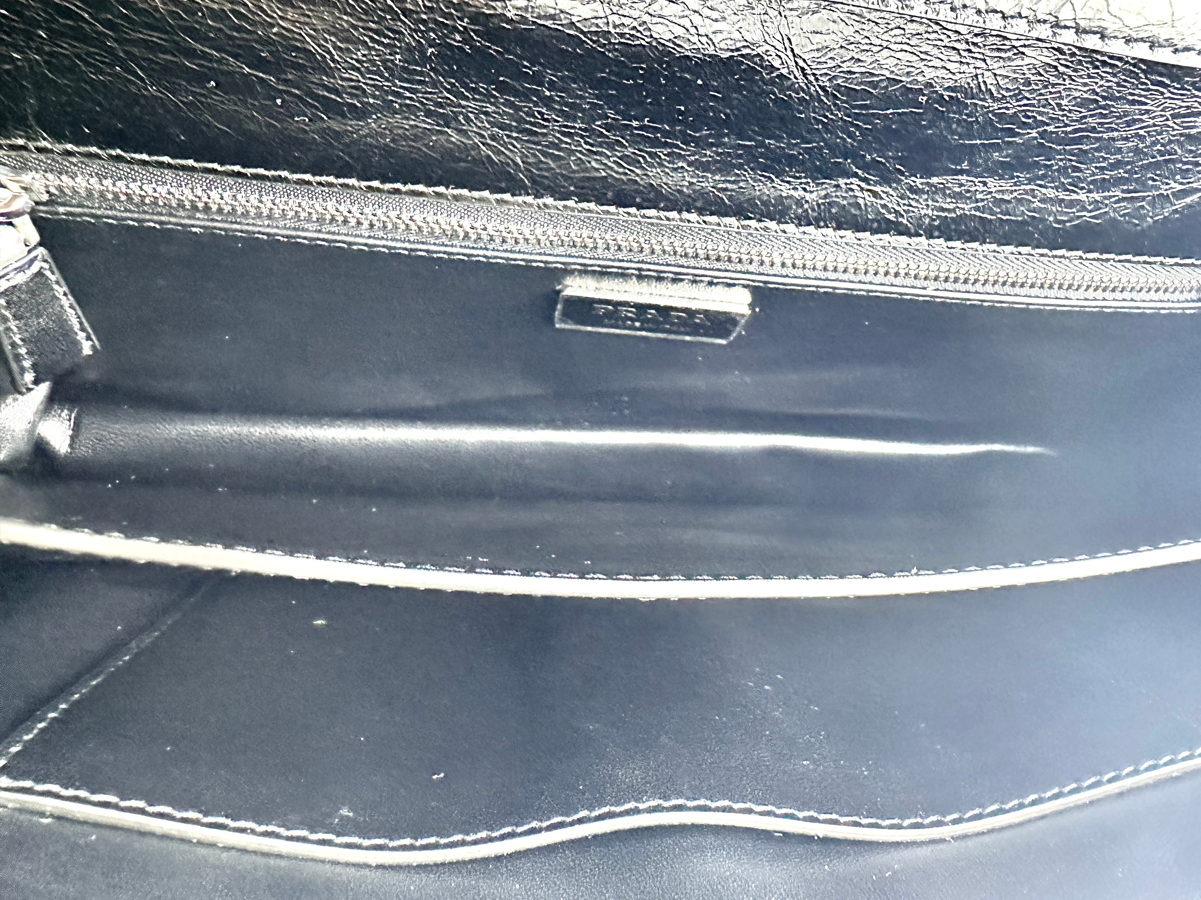 Prada Soft Sound Black Medium Leather shoulder Bag PR131