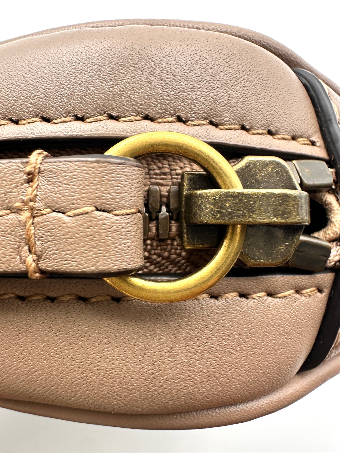 Gucci Chevron-quilted leather Marmont belt bag Beige gg452