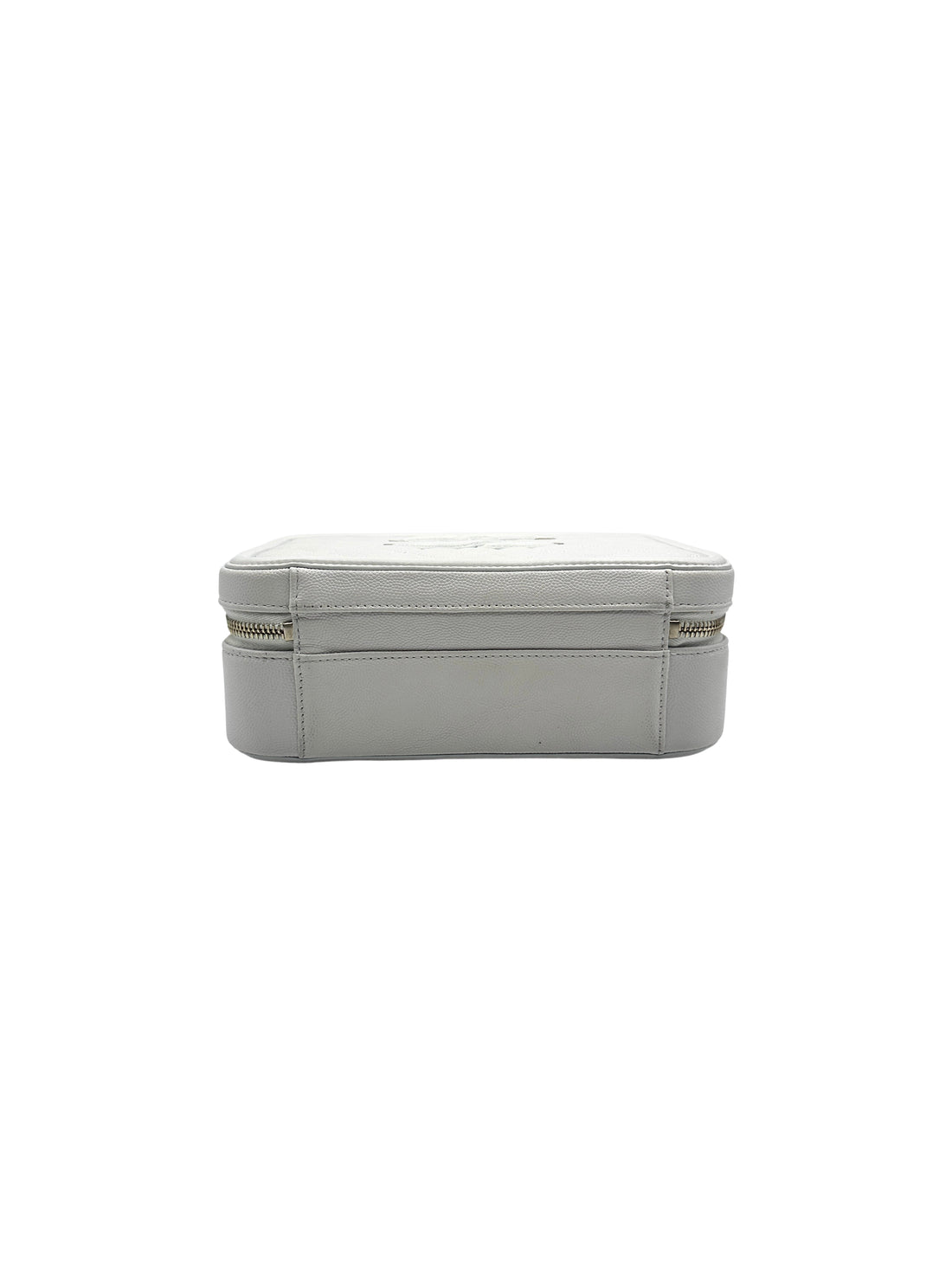 Chanel Quilted Caviar Vanity Case Filigree White (25***73）cc663