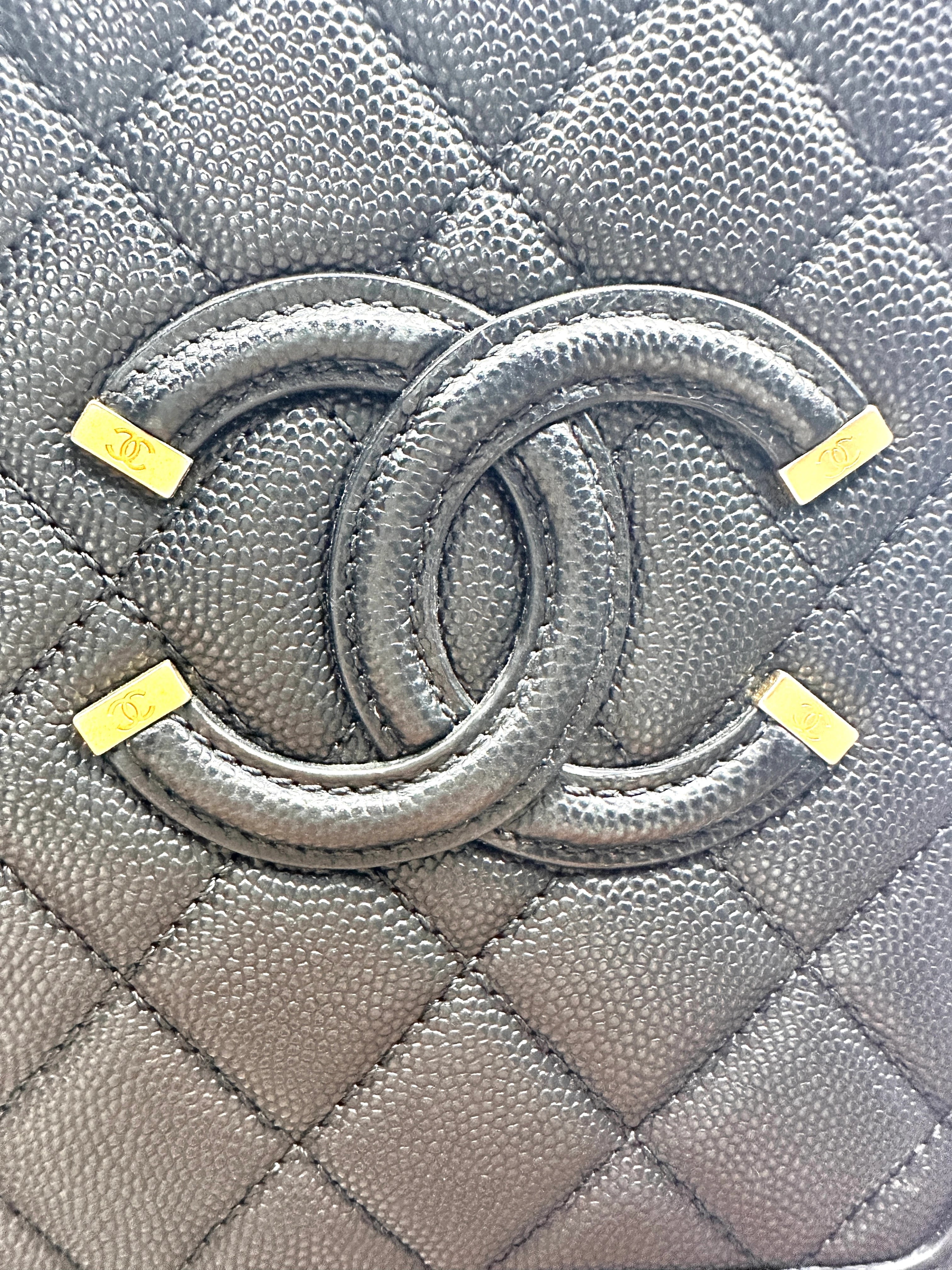 Chanel Caviar Quilted Leather Small CC Filigree Vanity Case Black (28***74) cc671