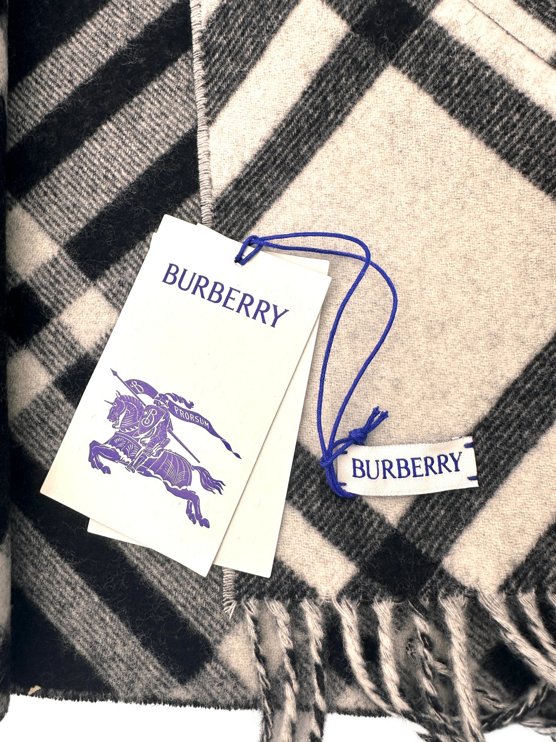 Burberry Vintage Black Check Wool Scarf With Tassels BBS04