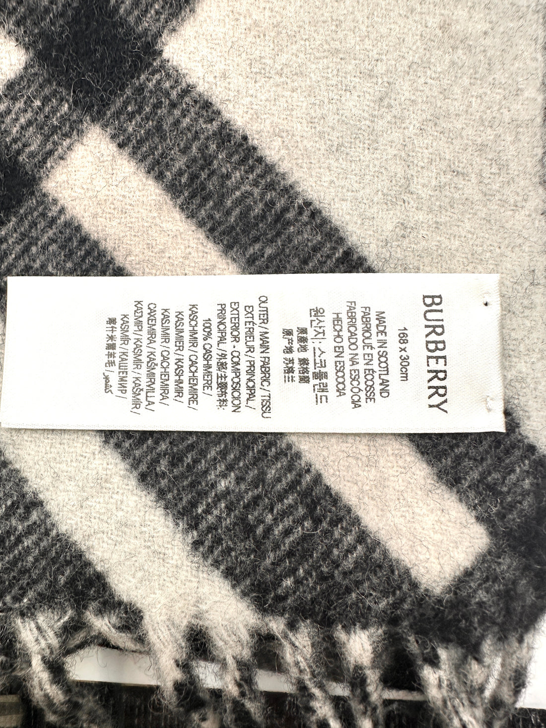 Burberry Vintage Black Check Wool Scarf With Tassels BBS04