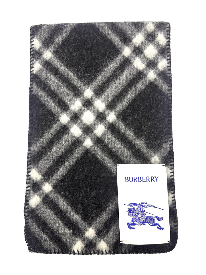 Burberry Black and White Check Wool Scarf BBS03