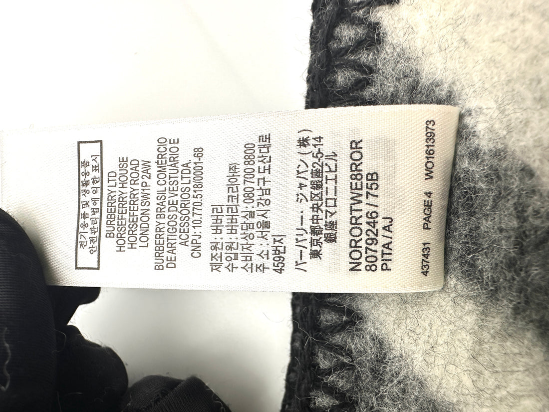 Burberry Black and White Check Wool Scarf BBS03