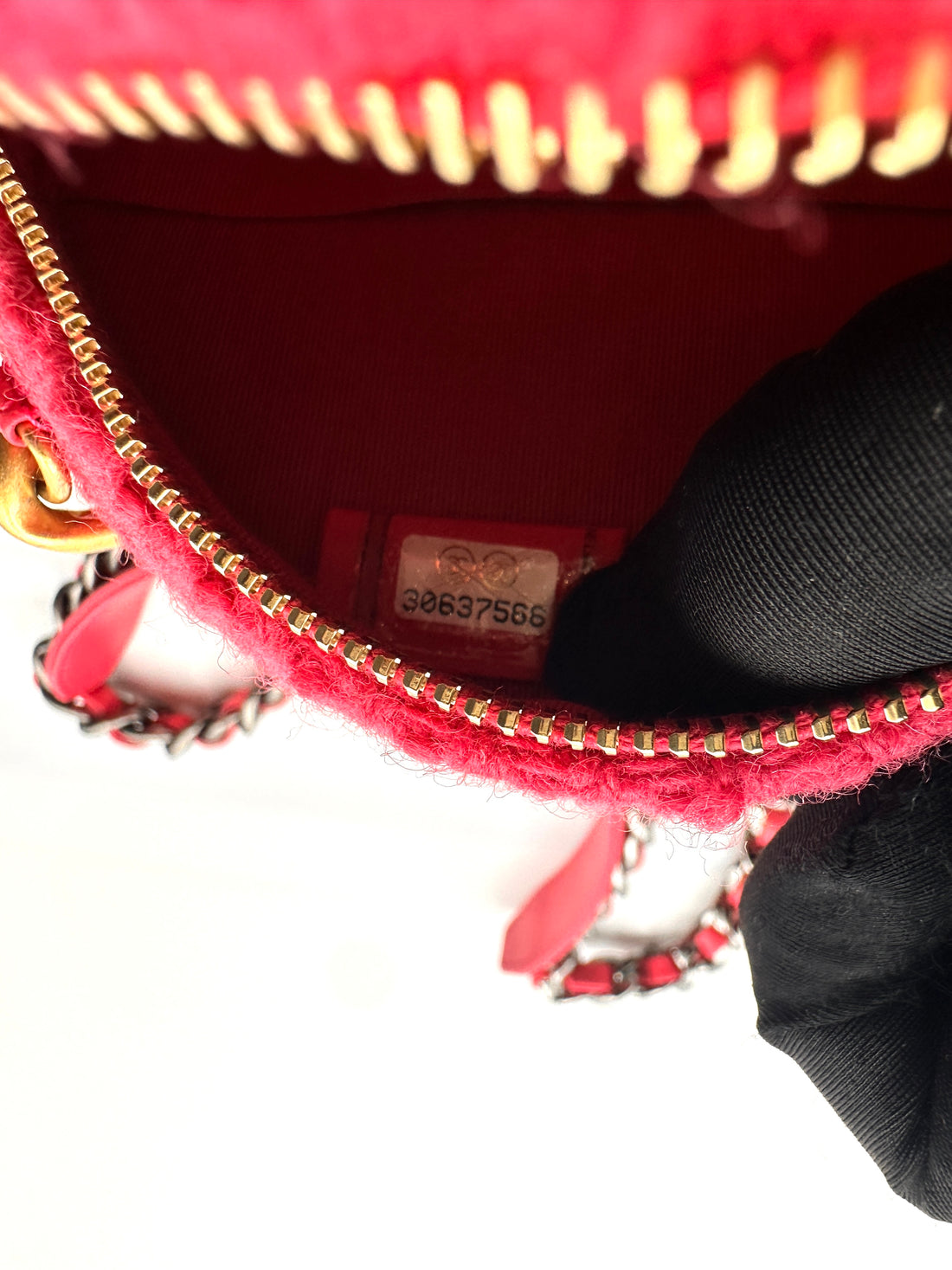 Chanel Chanel 19 Round Clutch with Chain Pink tweed (28***16) cc667